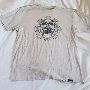 GoPro Graphic Skull Beige T-Shirt, Sz XXL, Vines Leaves EUC Double Stitch